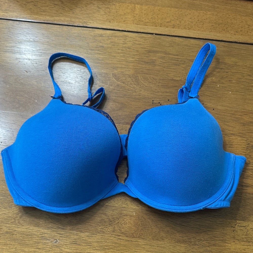 Victoria's Secret Bright Blue Padded T-Shirt Bra